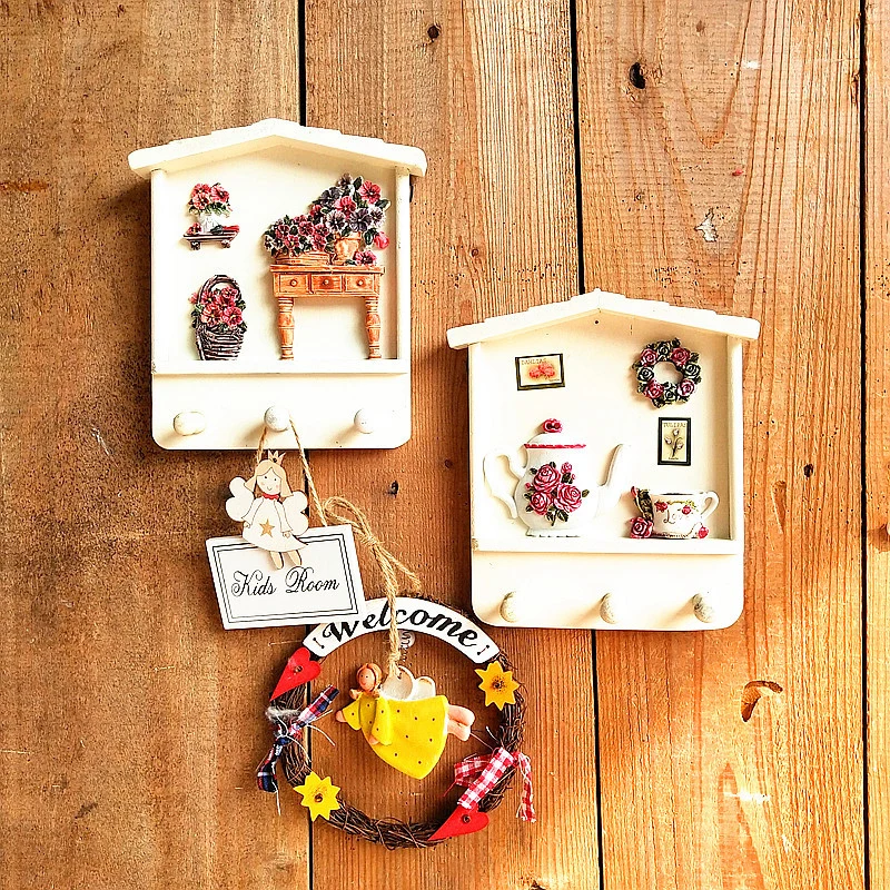 Decorative Wall Hook Rack with Flower Design