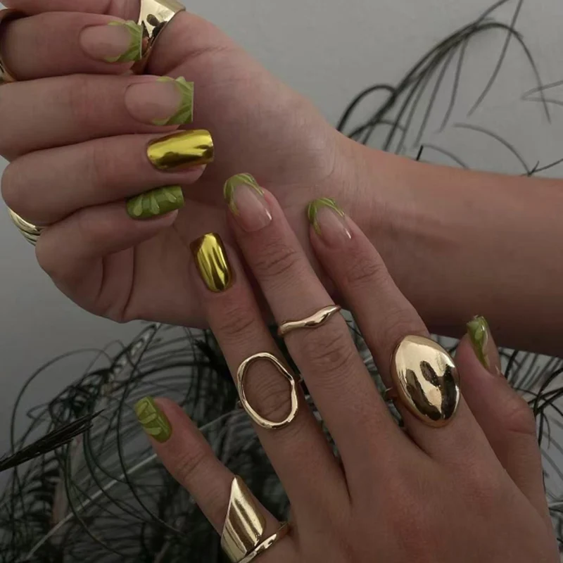 Creative Nail Art with Sparkling Accents Stornfield