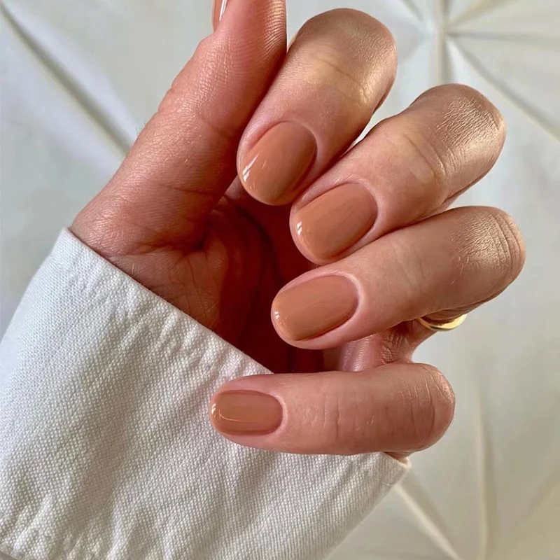 Creative Nail Art with Elegant High Gloss Finish Stornfield