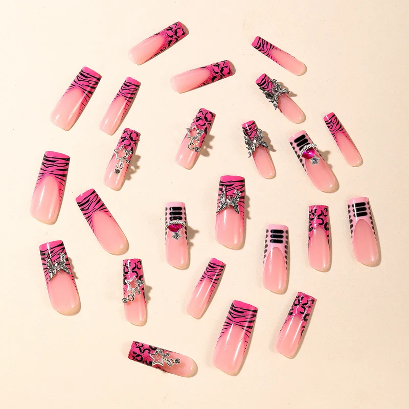 Glamorous 3D Glitter Nail Art Extensions Stornfield