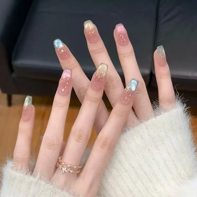 Elegante Nagelkunst Press-On Nägel Karnz
