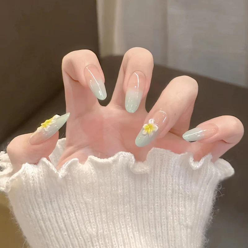 Elegante Nagelkunst Press-On Nägel Karnz