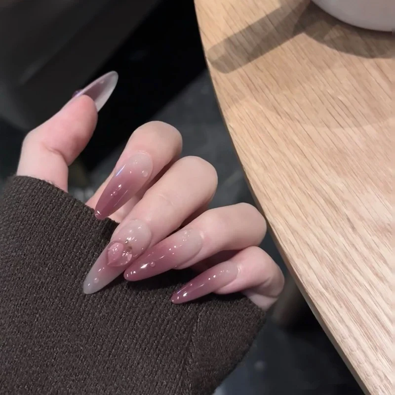 Natural Almond-Shaped Press-On Nails Stornfield