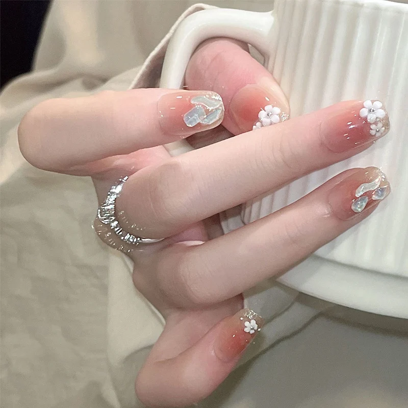 Natural Almond-Shaped Press-On Nails Stornfield