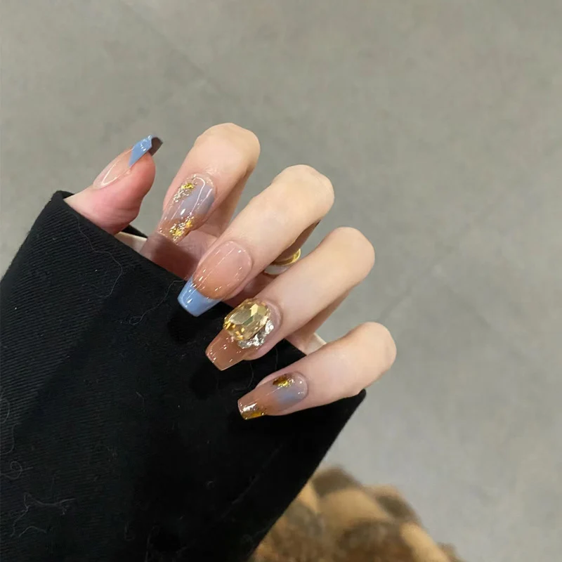 Natural Almond-Shaped Press-On Nails Stornfield