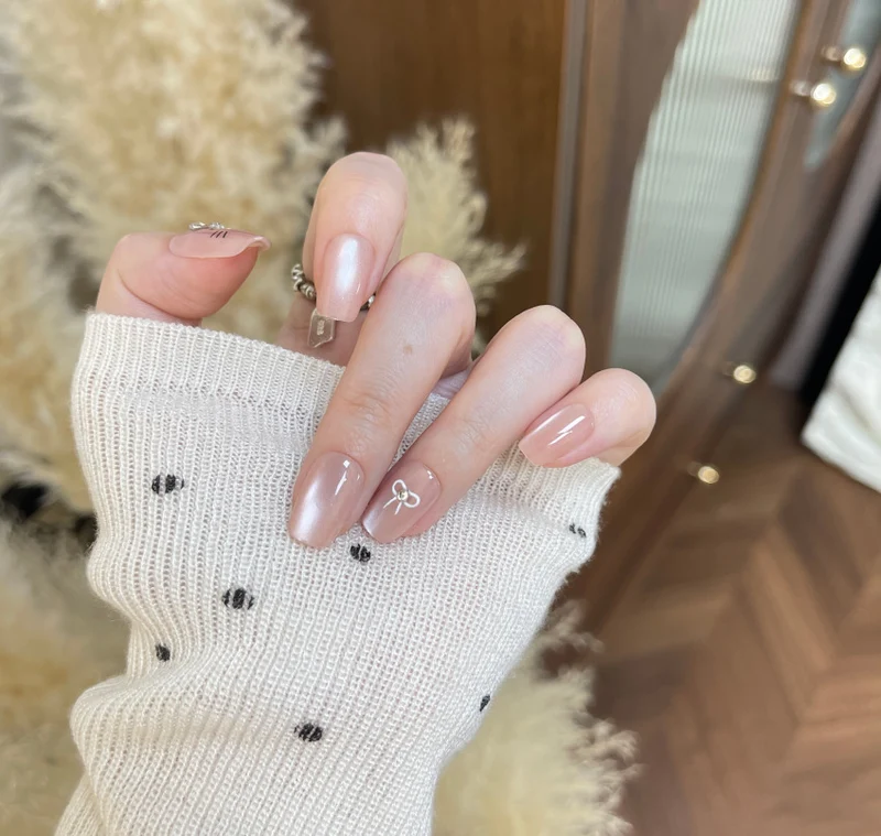 Modestly Chic Press-On Nails Stornfield