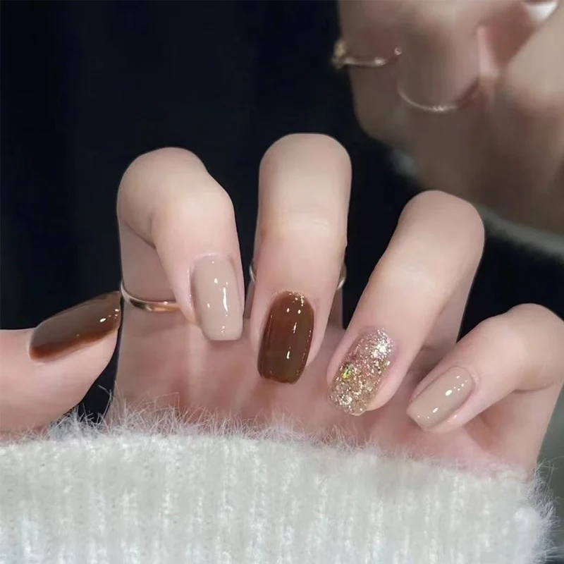 Luxury Press-On Nail Set with Glitter Accent Stornfield