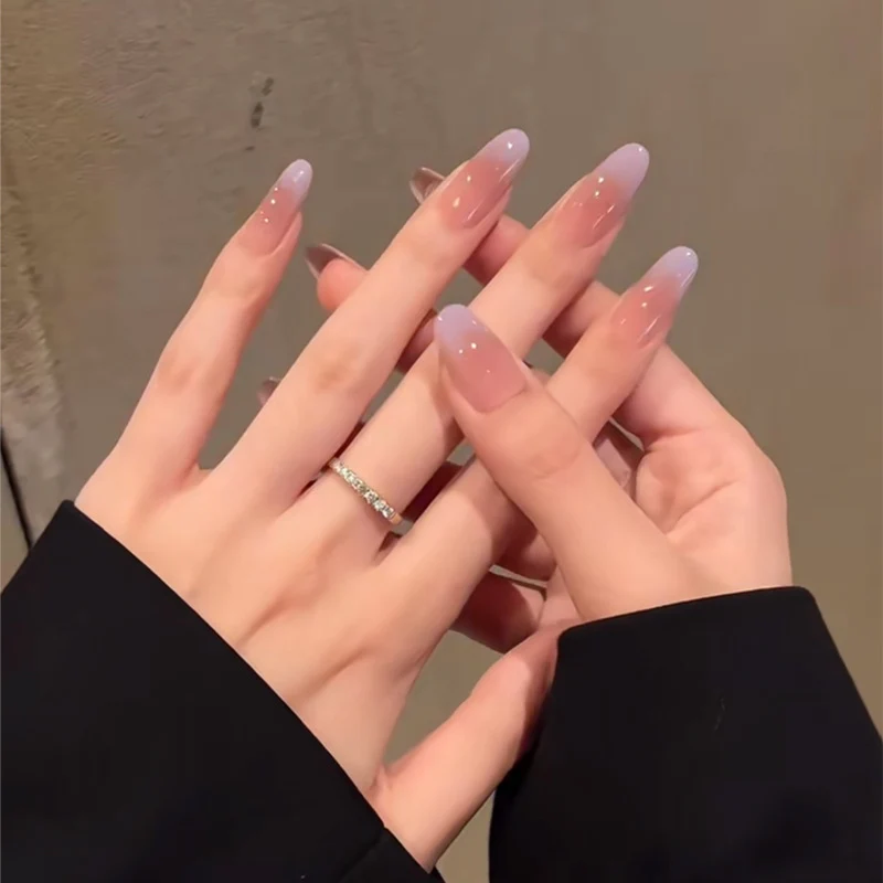 Iridescent Press-On Nail Set Stornfield