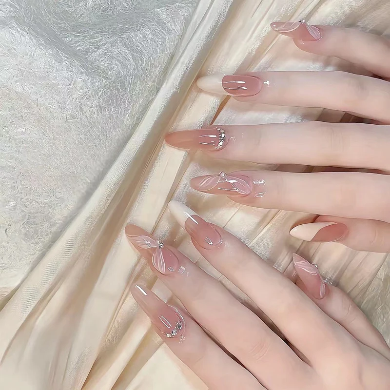 Iridescent Press-On Nail Set Stornfield