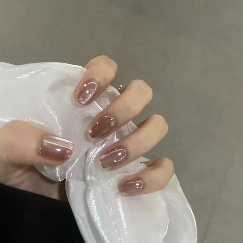 Iridescent Press-On Nail Set Stornfield