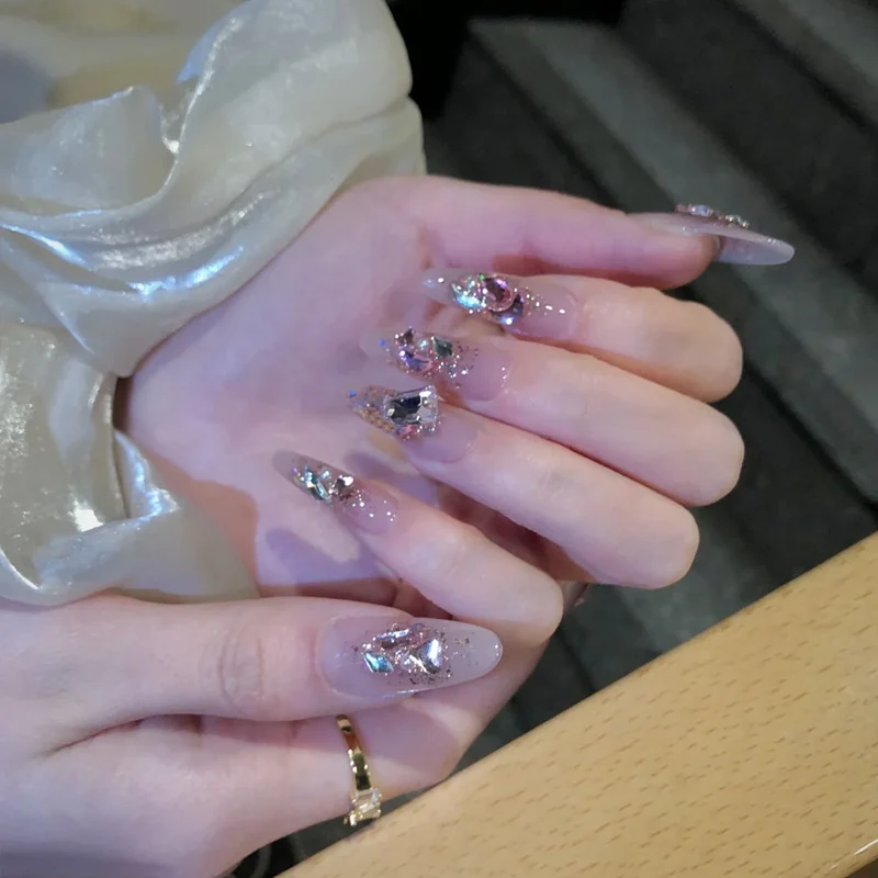 Iridescent Press-On Nail Set Stornfield