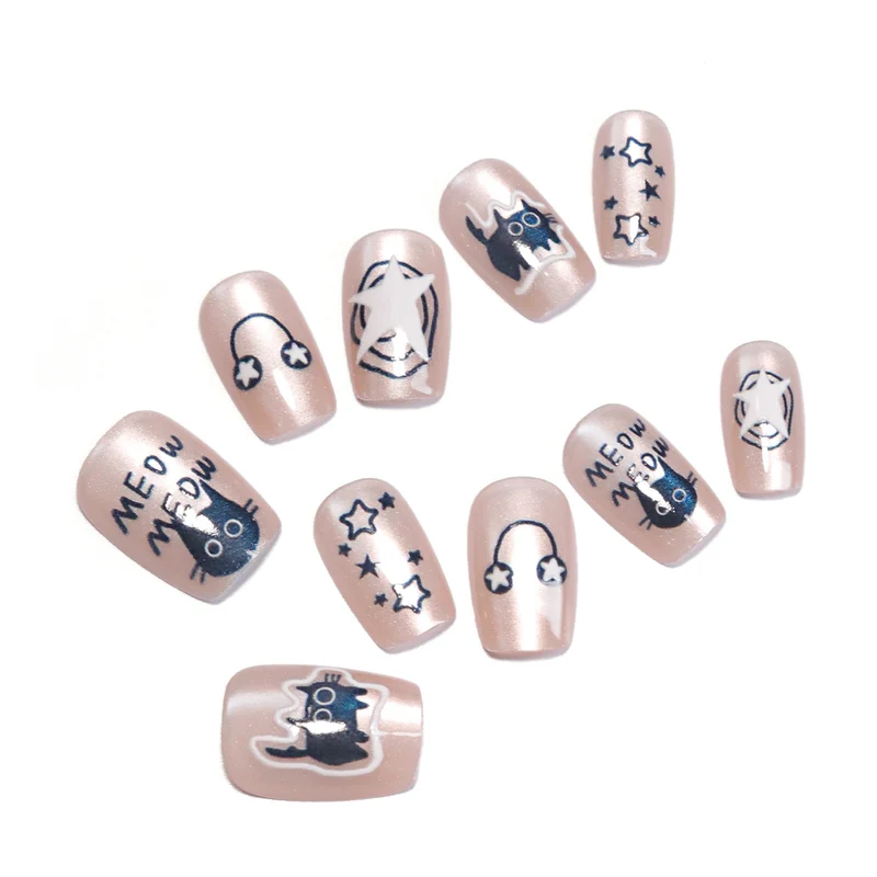 Artificial nail art with cat designs Stornfield