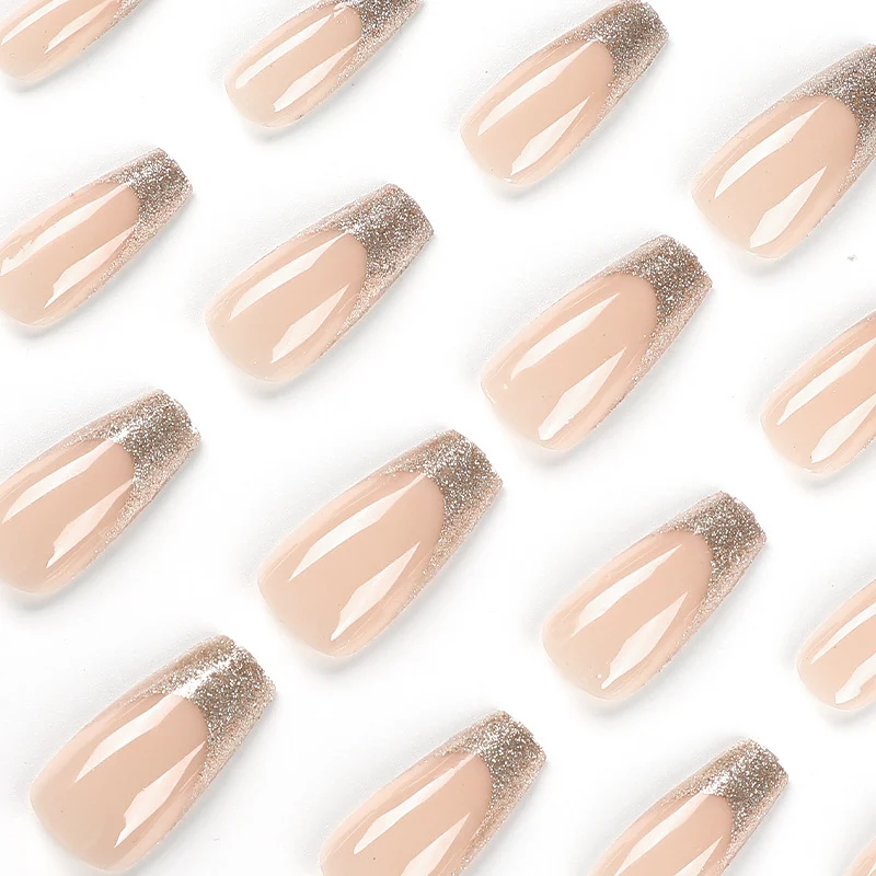 Artificial nail art with glitter and transparent design Stornfield