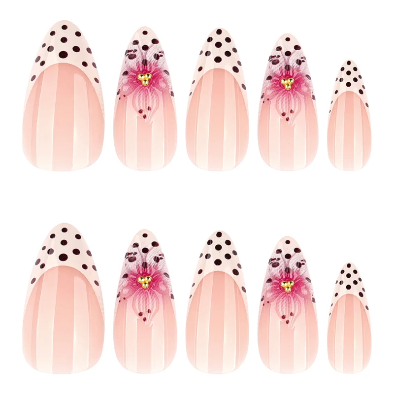 Artificial nail art with floral accents Stornfield