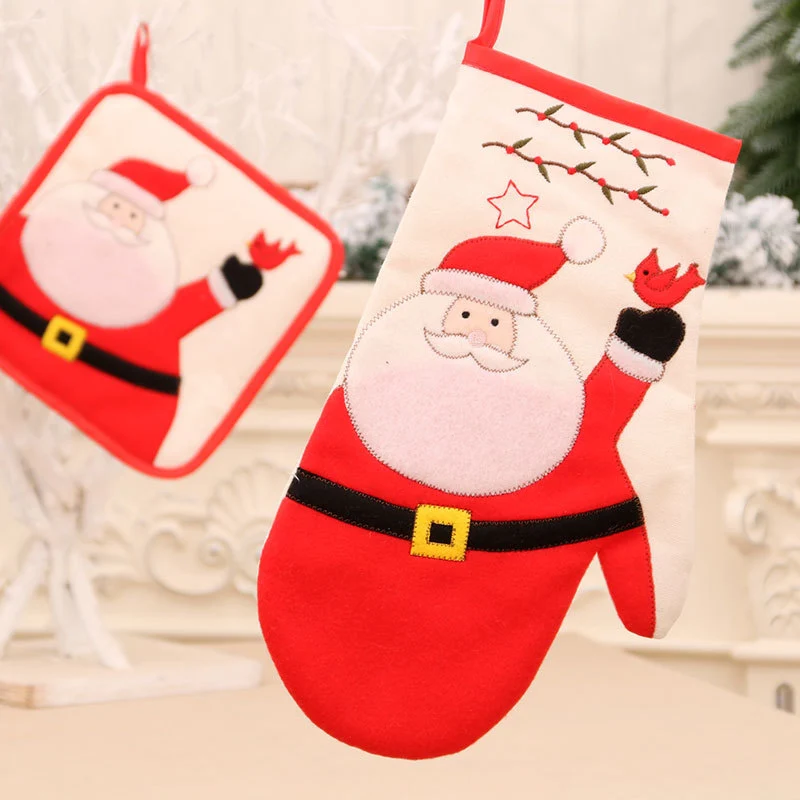 Santa-Themed Oven Mitts Stornfield