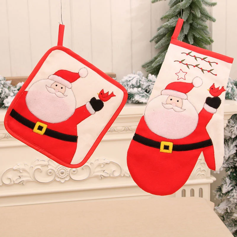 Santa-Themed Oven Mitts Stornfield