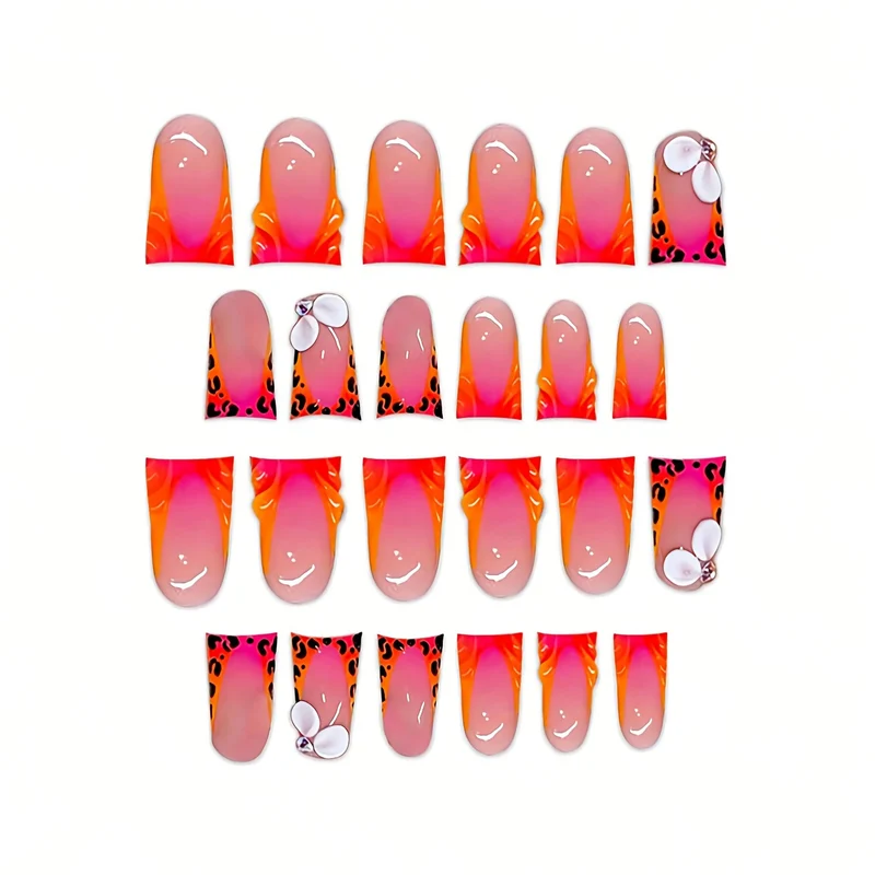 Künstlerische Acryl-Nagelverzierungen Karnz
