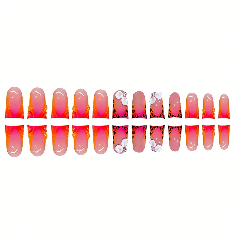 Künstlerische Acryl-Nagelverzierungen Karnz
