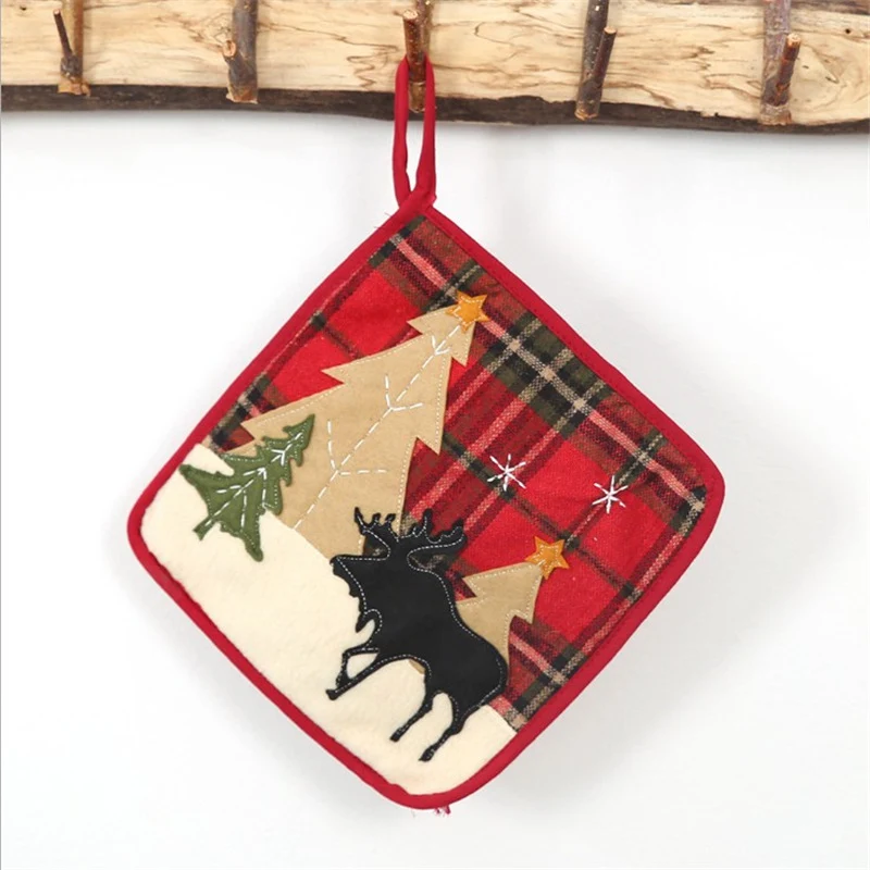 Christmas-Themed Kitchen Pot Holder Stornfield