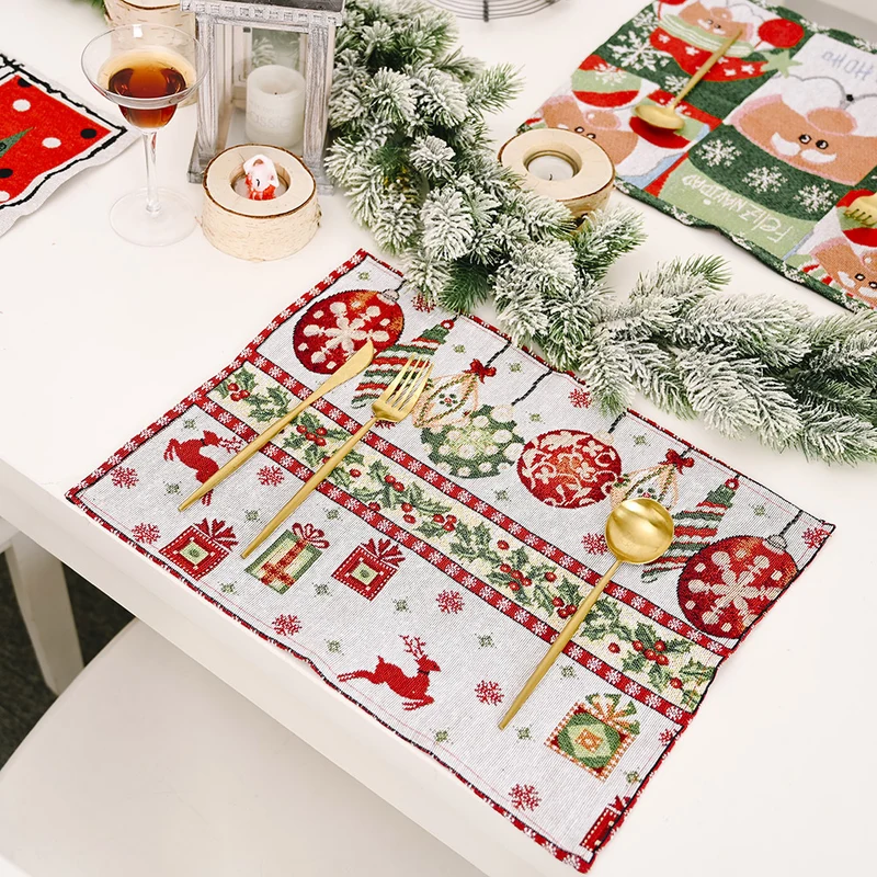 Christmas-Themed Decorative Table Runner Stornfield