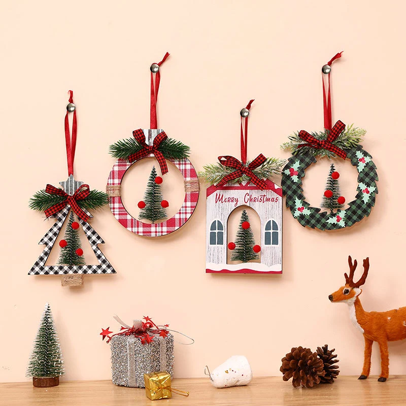 Charming Holiday Wreath Decoration Stornfield