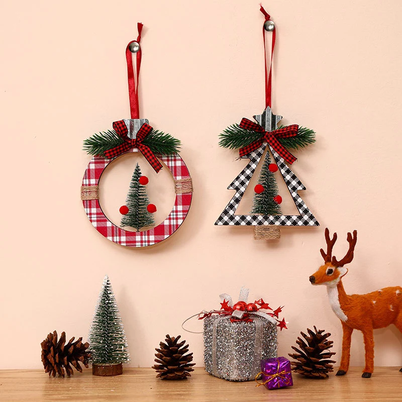 Charming Holiday Wreath Decoration Stornfield