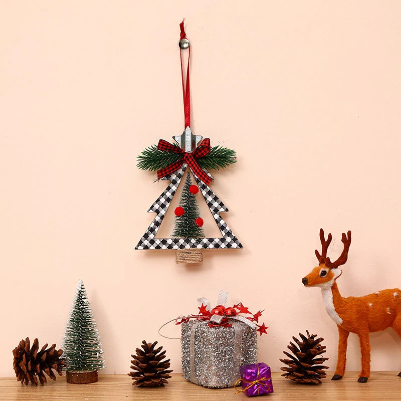 Charming Holiday Wreath Decoration Stornfield
