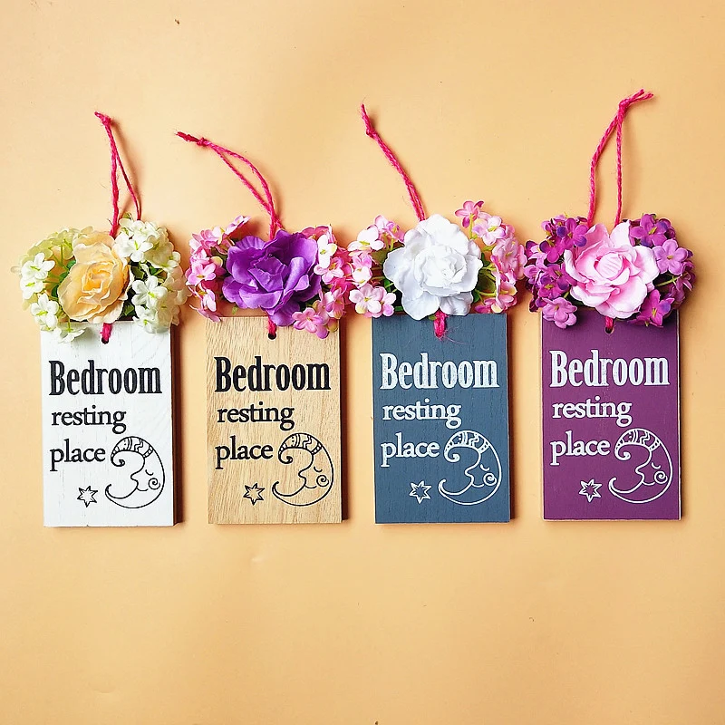 Decorative Bedroom Sign with Floral Accents