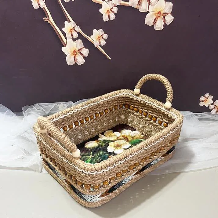 Funktioneller Aufbewahrungskorb mit Blumenmuster für den Tisch