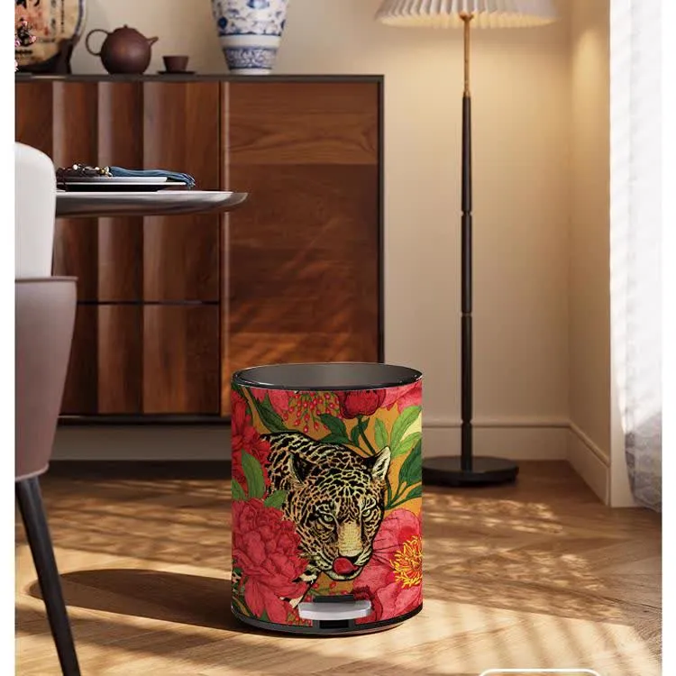 Robuster Mülleimer aus Leder von Forest Tiger