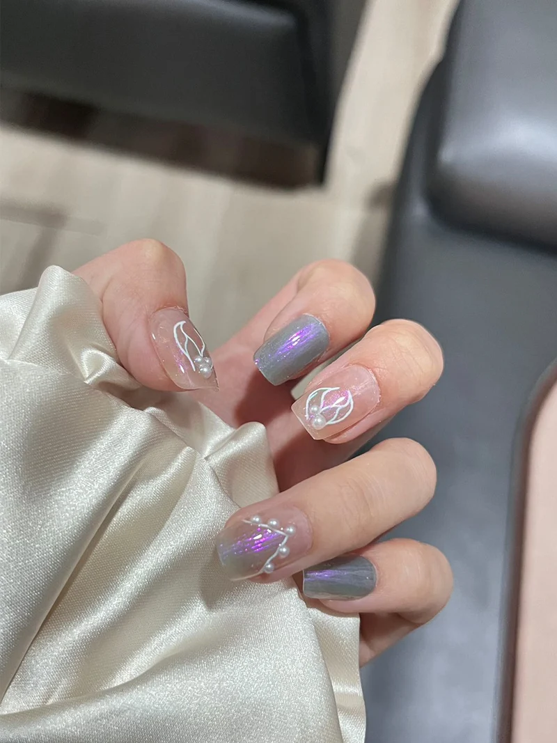 Elegant Gel Press-On Nails with Rhinestone and Glitter Accents Stornfield