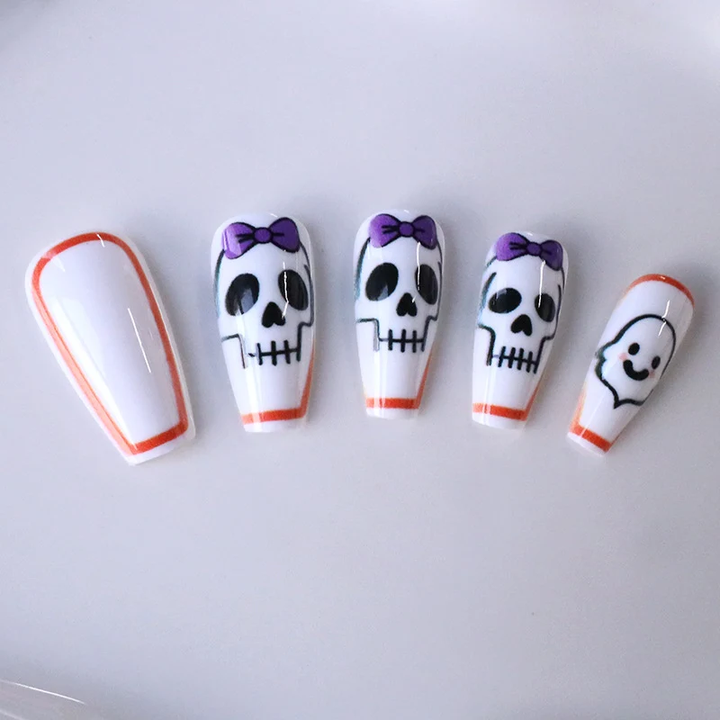 Artistic Halloween-Themed Nail Art Extensions Stornfield