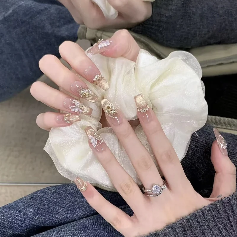 Elegant 3D Floral Press-On Nail Art Set Stornfield