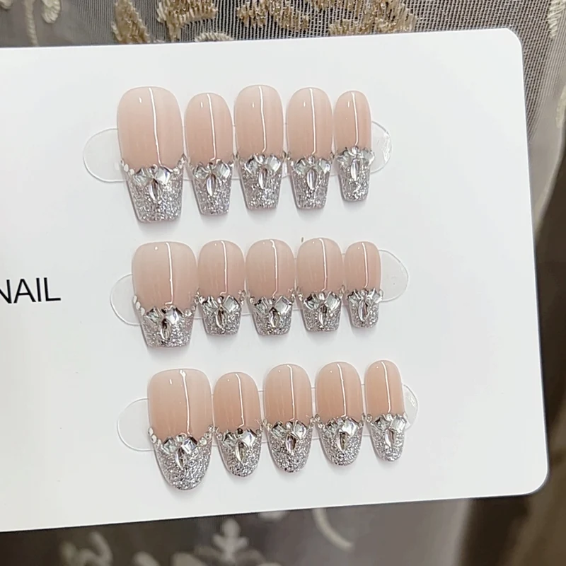Elaborate Press-On Nail Set Stornfield