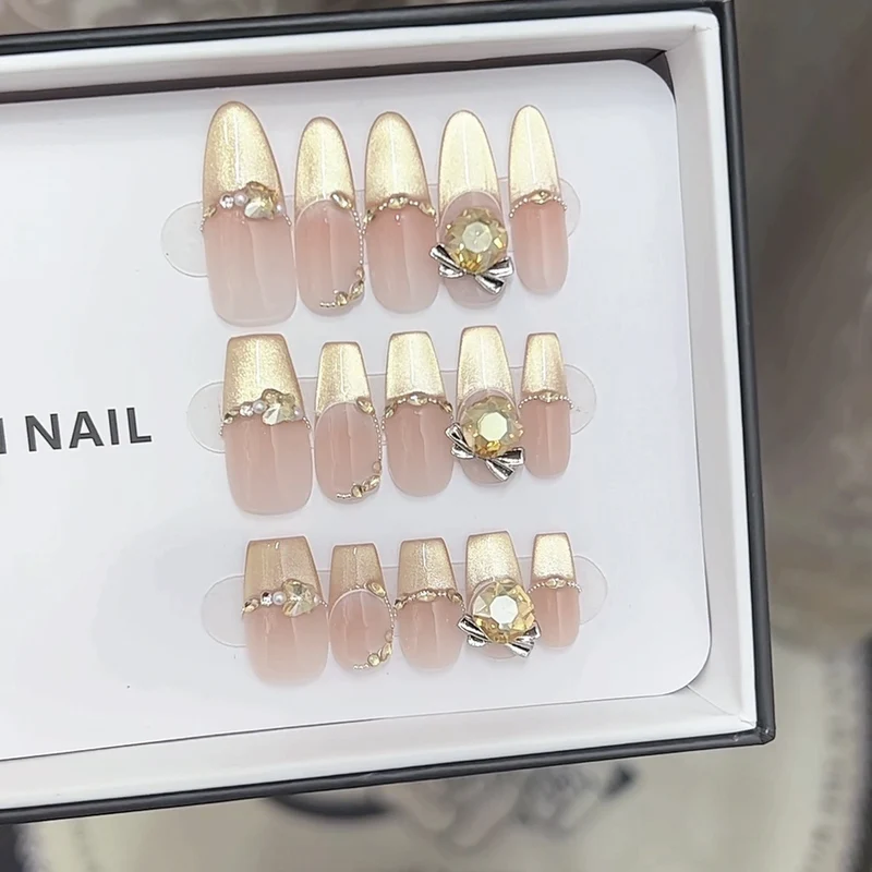 Decorative Rhinestone-Embellished Press-On Nails Stornfield