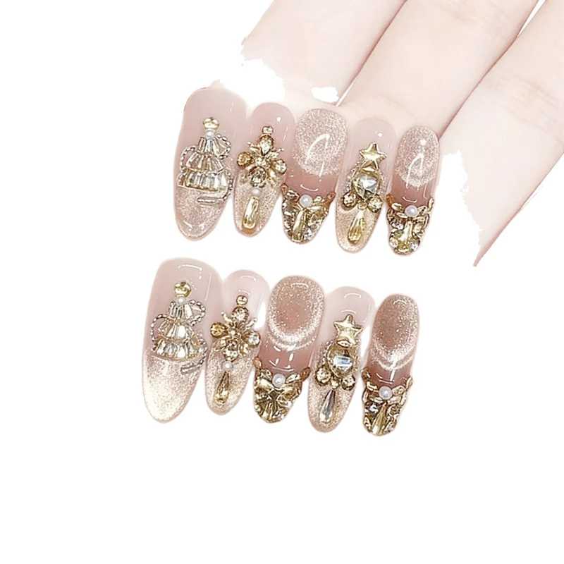 Decorative Press-On Nail Art Set with Glamorous Gold Accents Stornfield