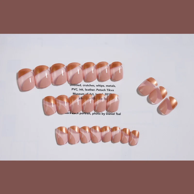 Artificial nails with elegant design and metallic finish Stornfield