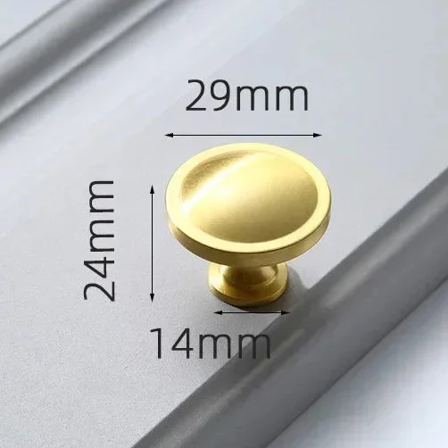 Aurivon LuxeGrip Möbelgriff aus Vollmessing