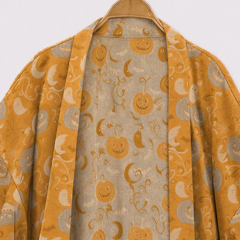 Halloween-Kimono-Bademantel mit Kürbissen und Geistern