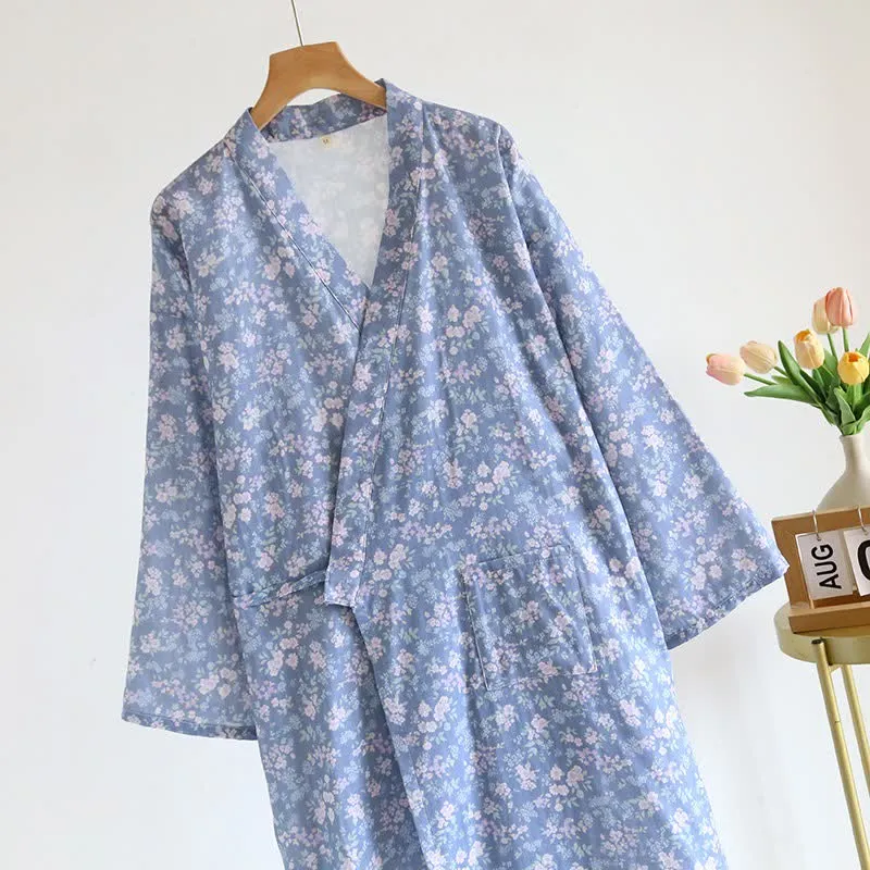 Rustikaler blauer Kimono-Bademantel aus Baumwolle mit Blumenmuster