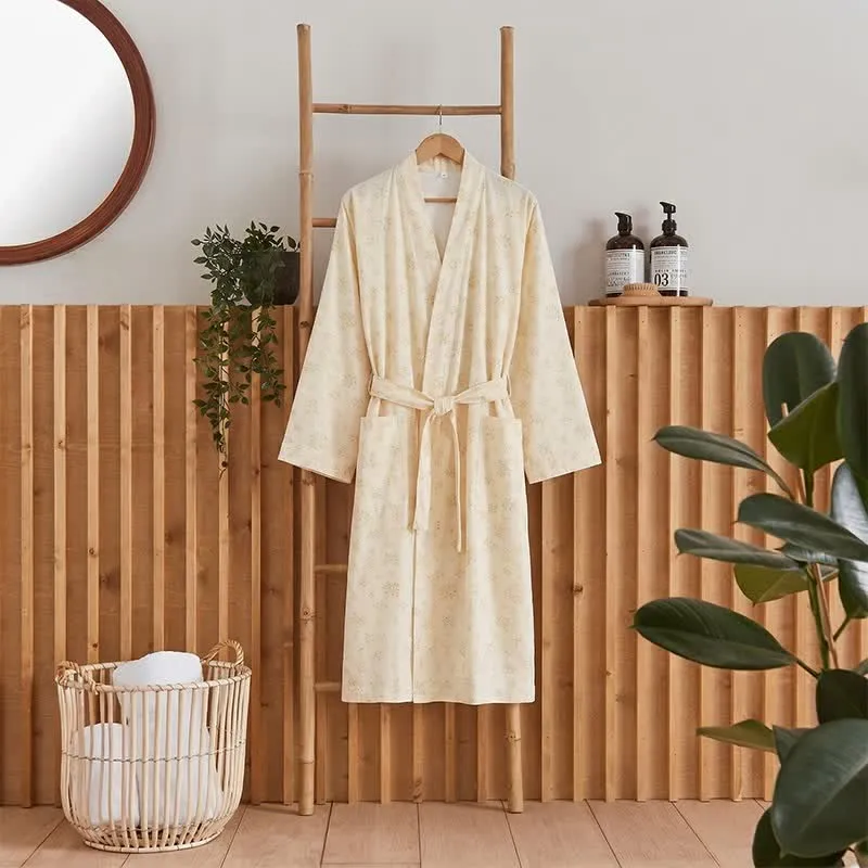 Gelber Kimono-Bademantel aus Baumwollgaze mit botanischem Motiv