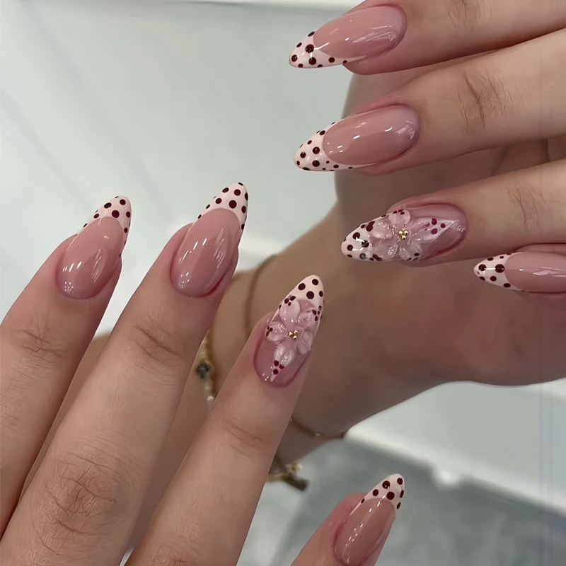 Themed Floral Press-On Nail Set Stornfield