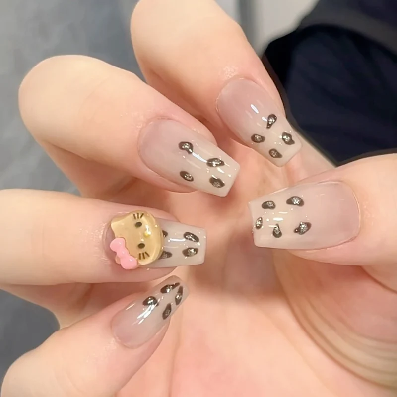 Stylish Press-On Nail Tips with Leopard Design Stornfield