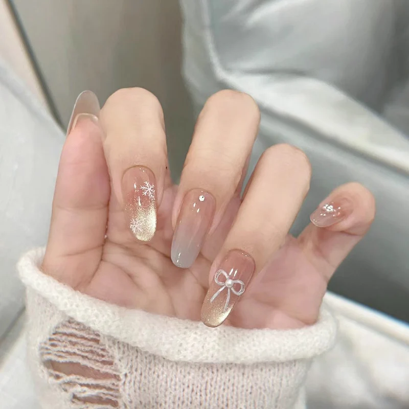 Stylish Press-On Nail Set with Elegant Glitter Accents Stornfield