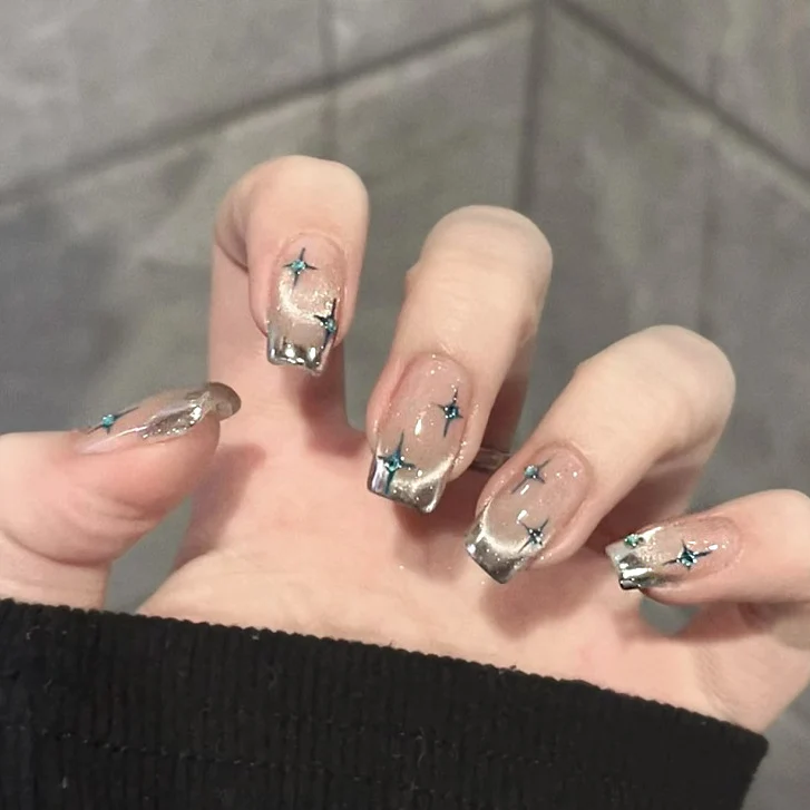 Stylish Press-On Nail Set with Elegant Glitter Accents Stornfield