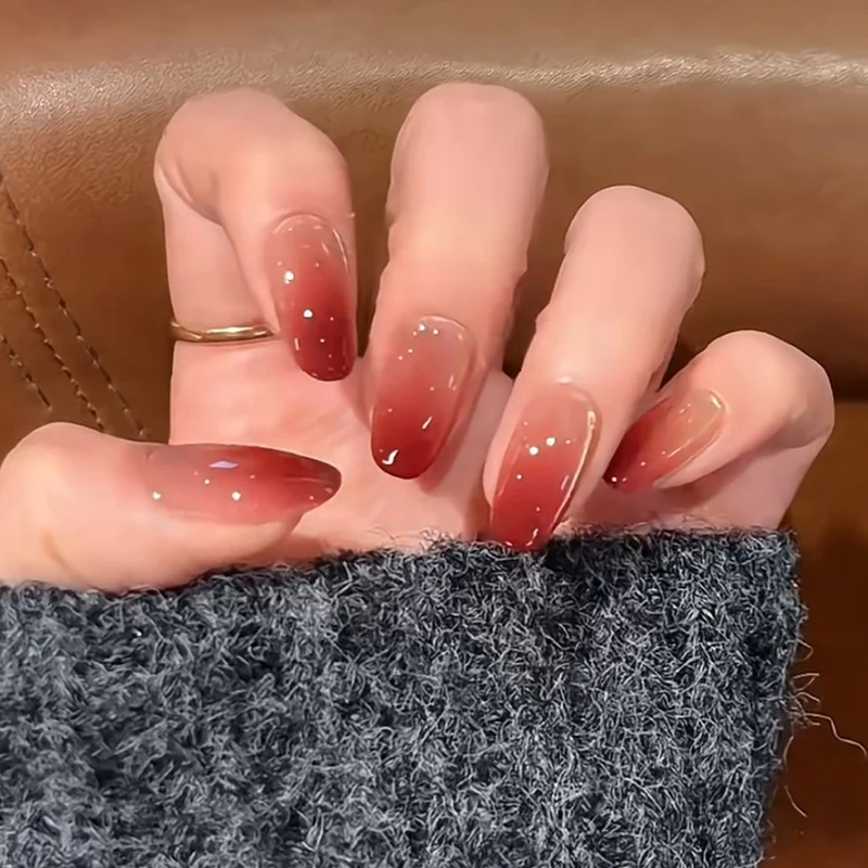 Stylish Press-On Nail Set with Elegant Glitter Accents Stornfield