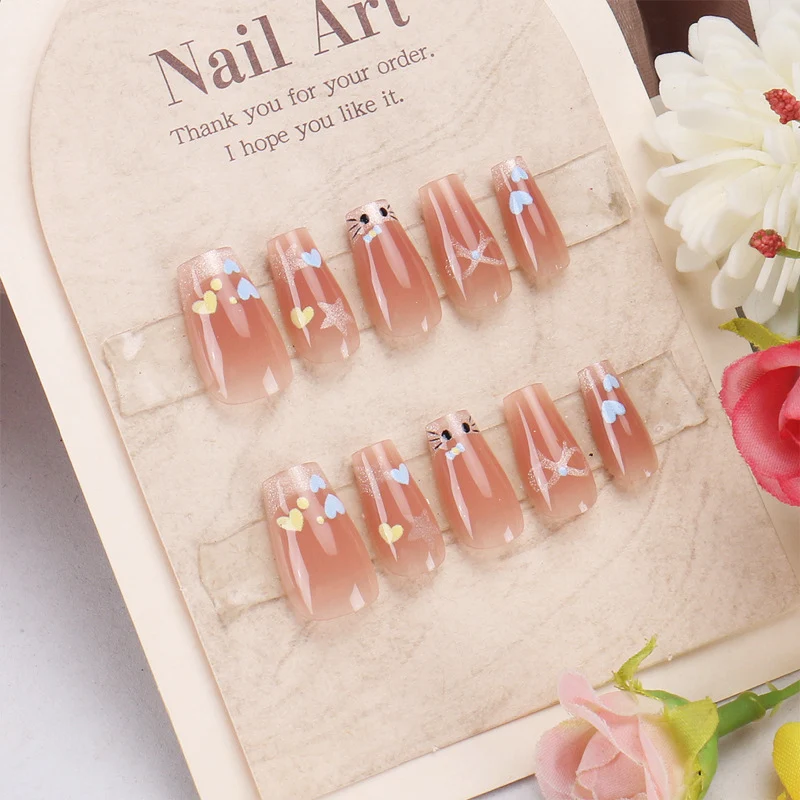 Stylish Press-On Nail Set with Elegant Floral Accents Stornfield