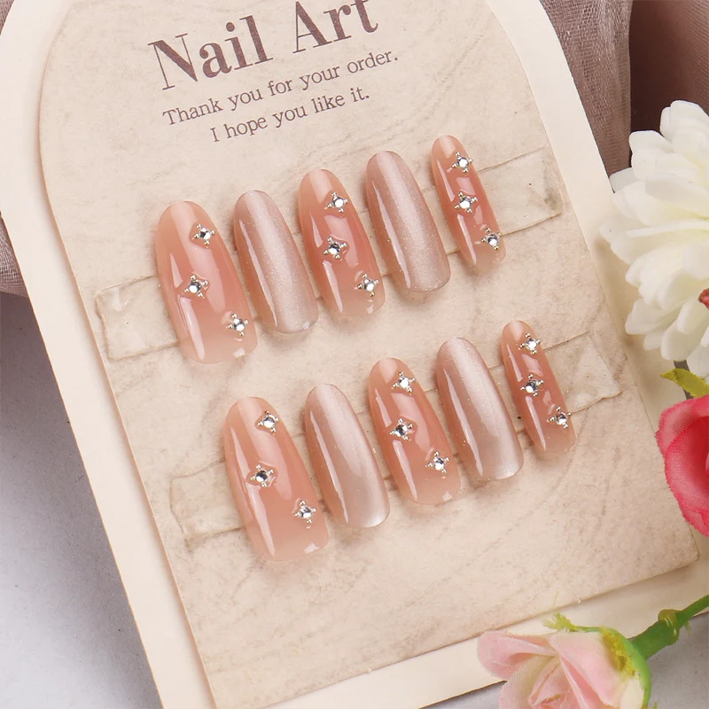 Stylish Press-On Nail Set with Elegant Floral Accents Stornfield