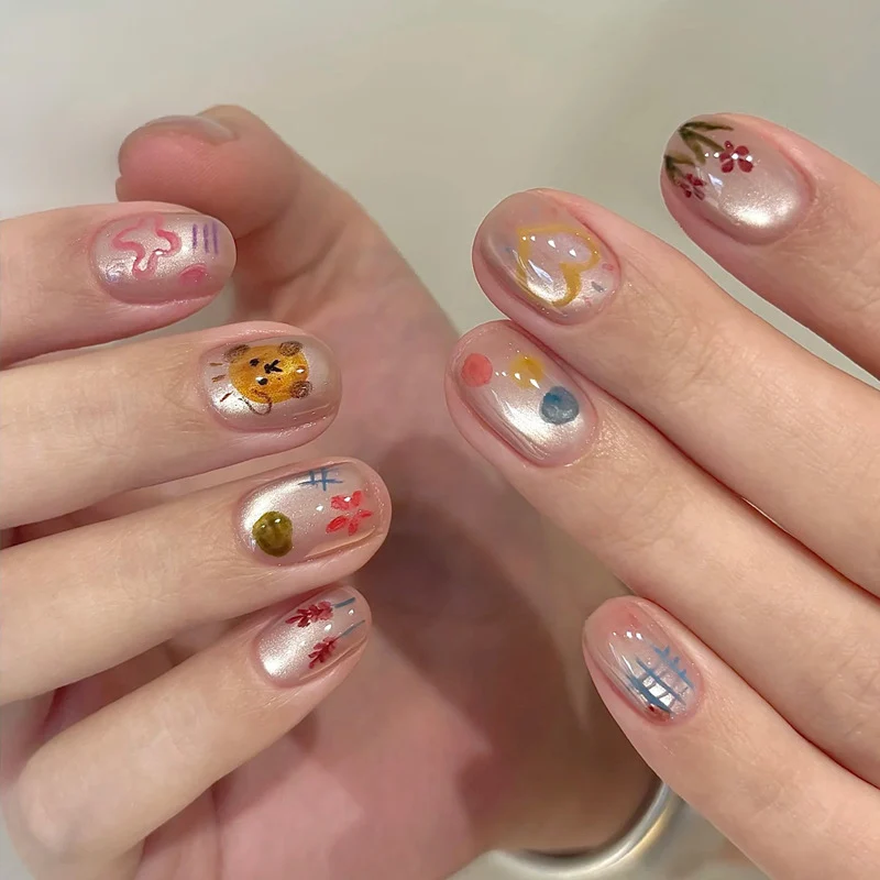 Stylish Press-On Nail Set with Elegant Floral Accents Stornfield