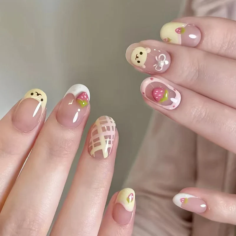 Stylish Press-On Nail Set with Elegant Floral Accents Stornfield